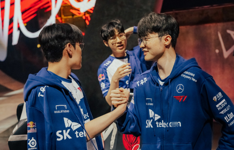 C9险胜KT，Faker操刀奇招英雄翻盘八强赛3:2（北京）
