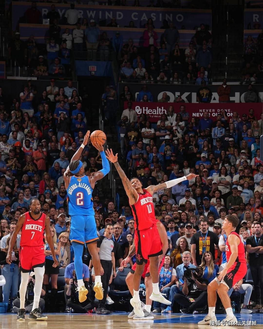 火箭鏖战掘金,麦科勒姆统治全场的简单介绍 火箭鏖战掘金,麦科勒姆统治全场的简单介绍